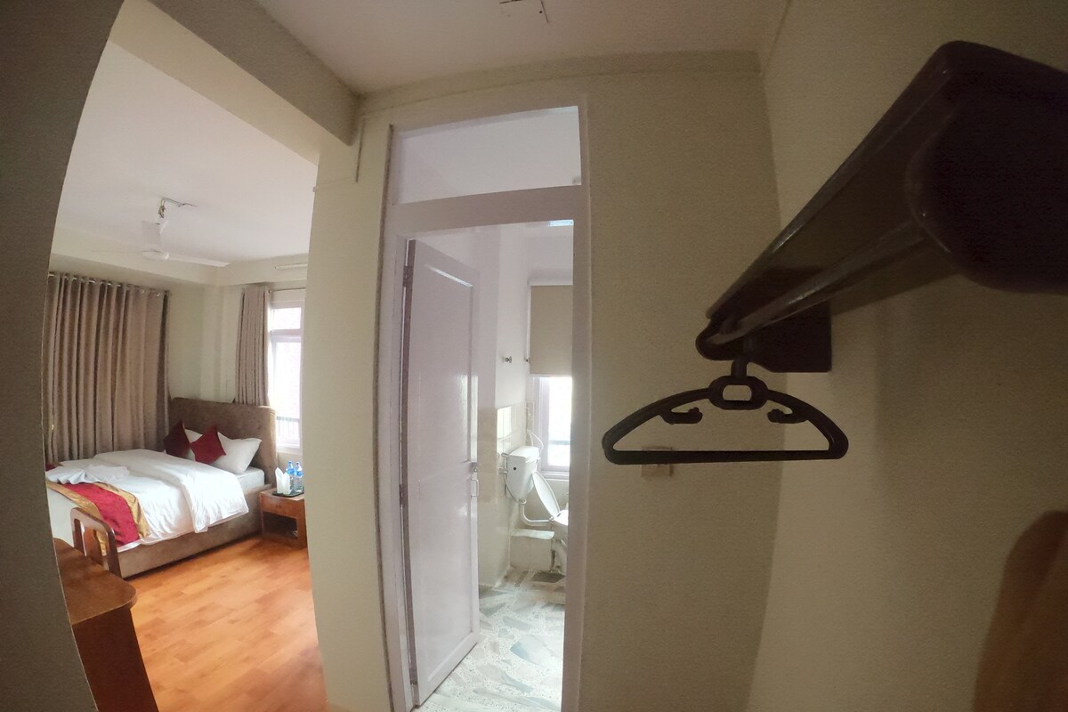 Deluxe Double room with balcony @ Thamel Kathmandu — photo