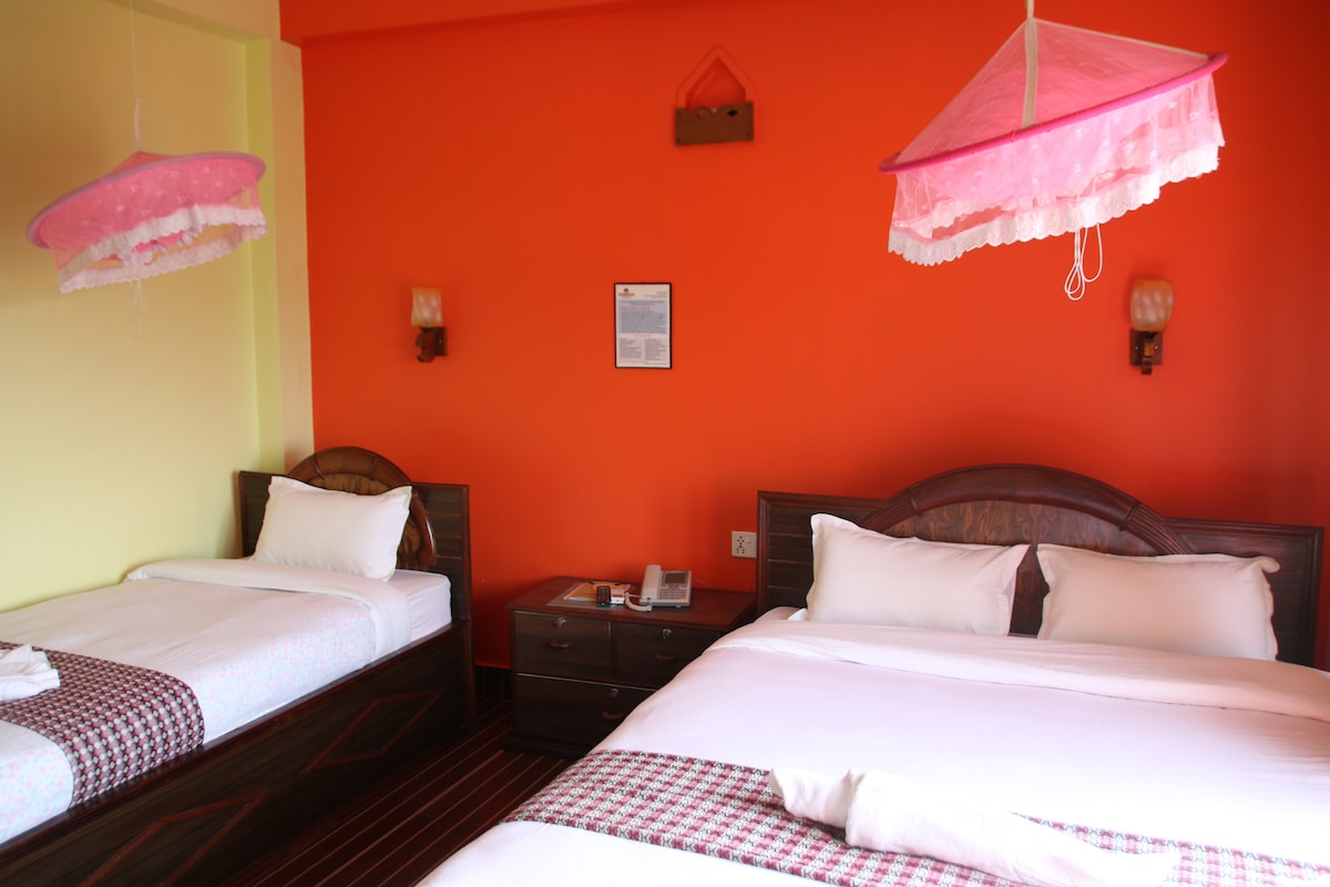 Sweet Home  ("A Home Away From Home") — photo