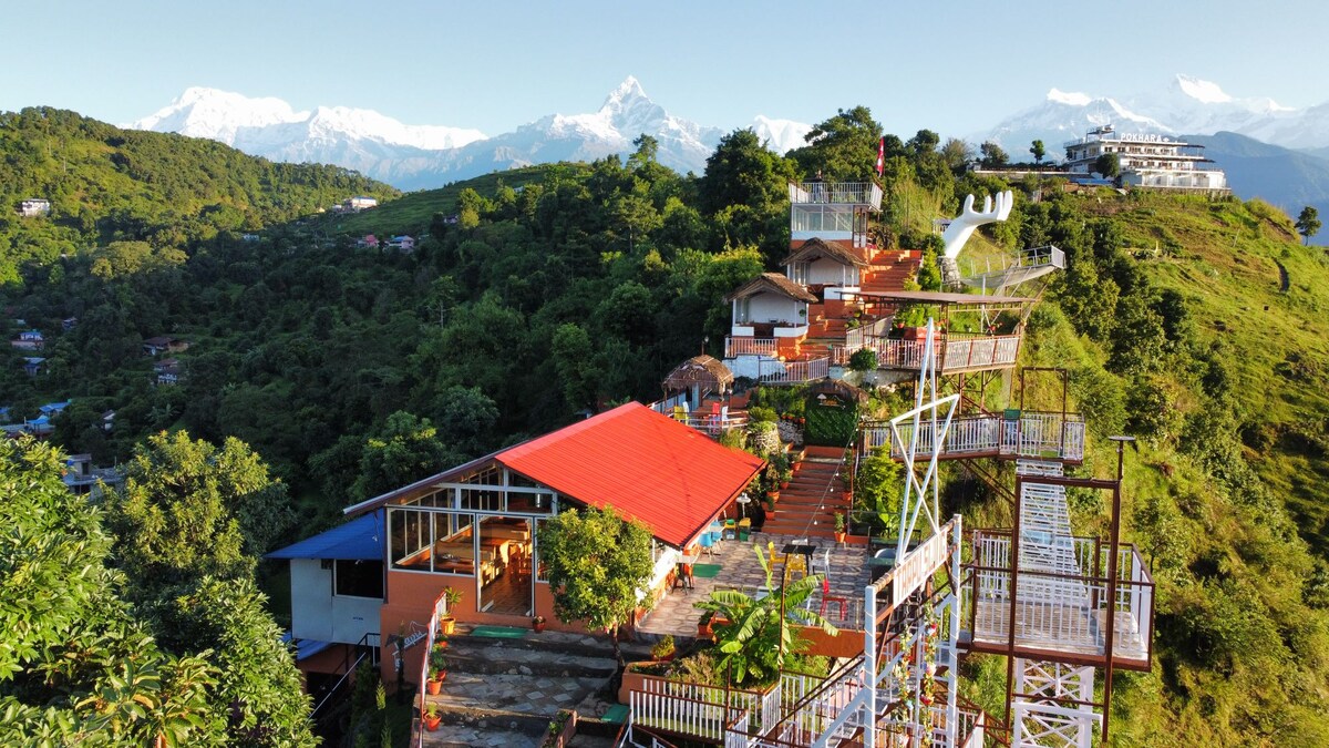 360 ° Pokhara view of Cottage in Valley — photo