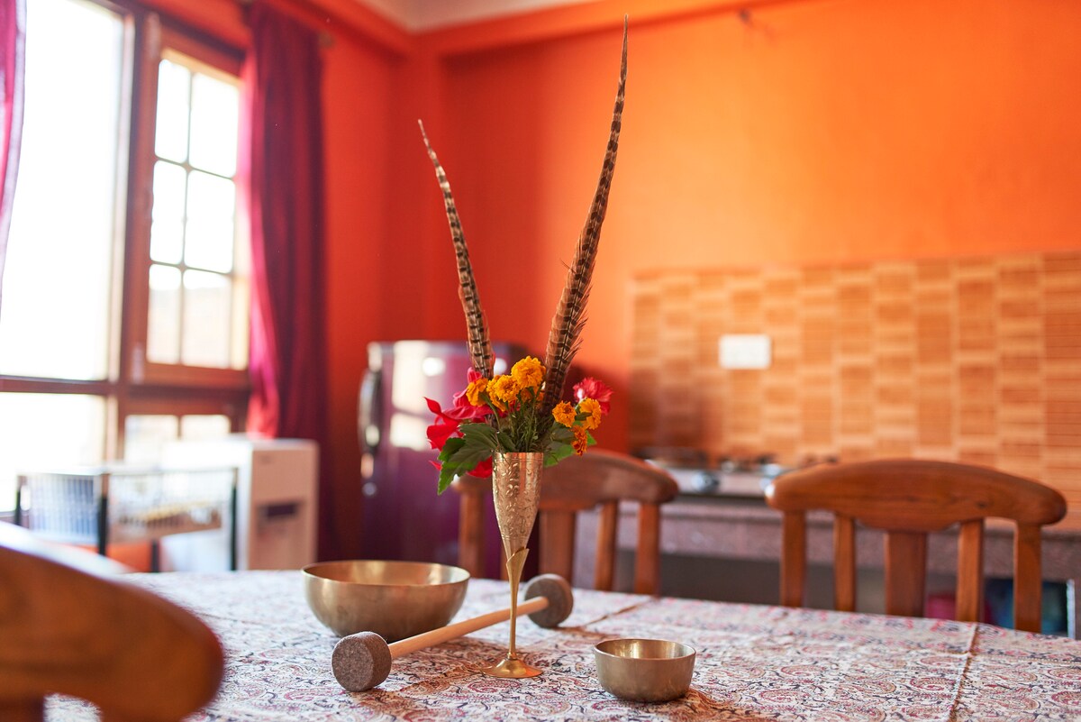 Private floor in the house of a Newar family — photo