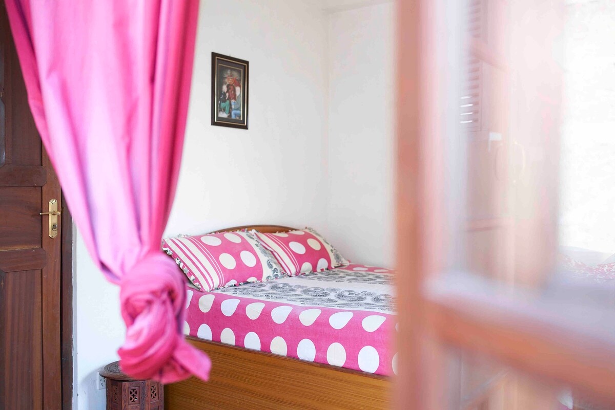 Private floor in the house of a Newar family — photo