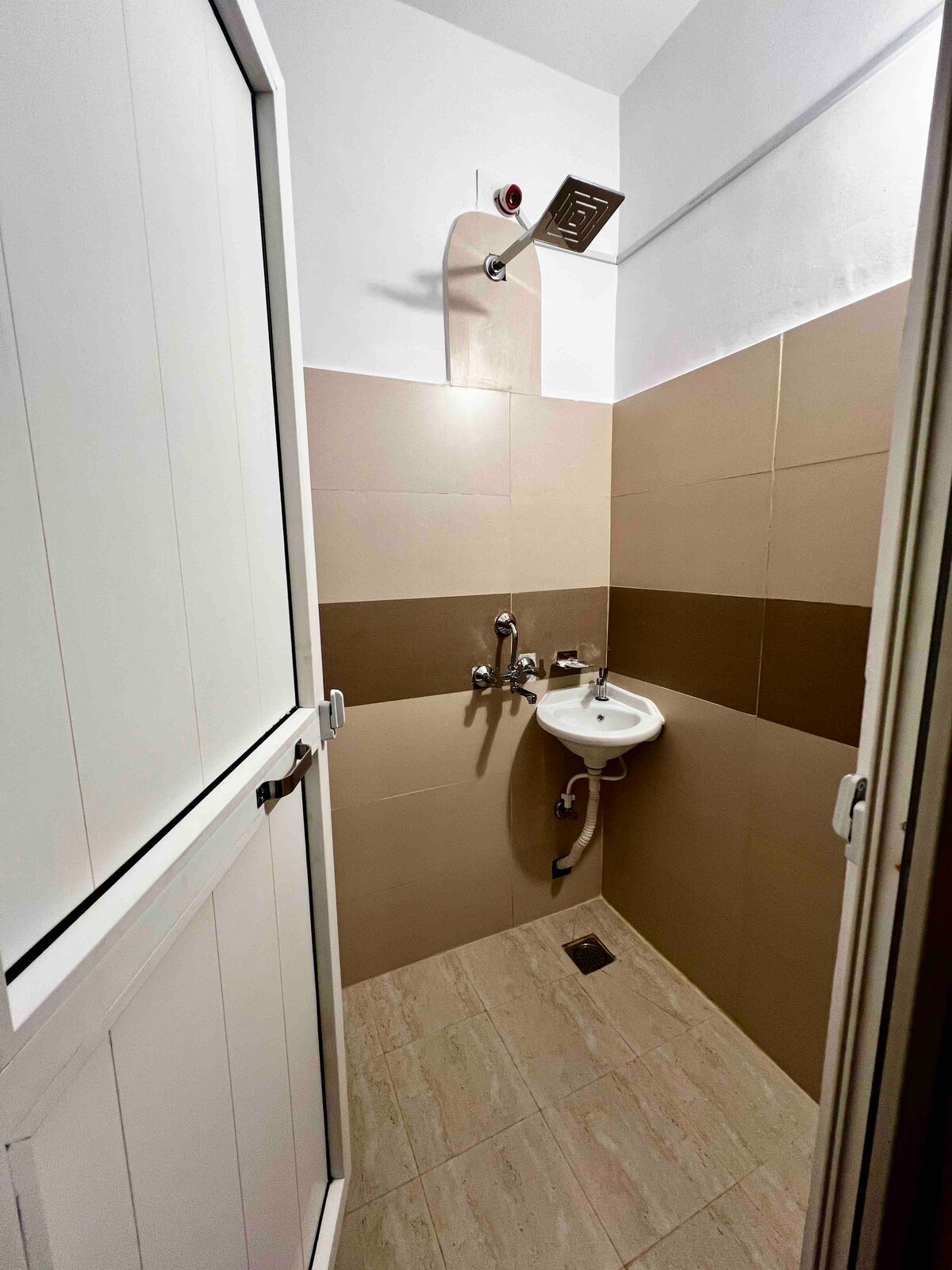 Welcoming room on ground floor with parking — photo