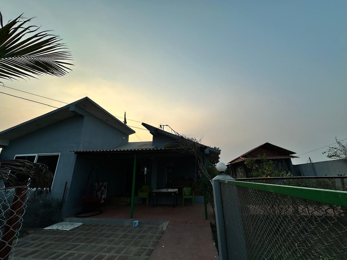 beautiful 2 bhk .full furnished house.