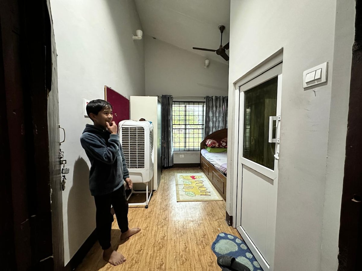 beautiful 2 bhk .full furnished house. — photo