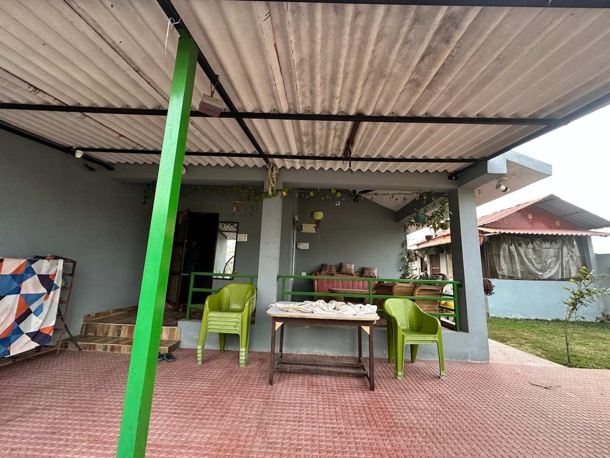 beautiful 2 bhk .full furnished house. — photo