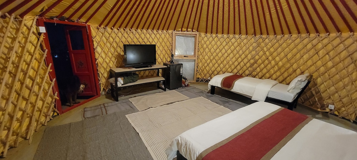 Yurt-Tent with private Jacuzzi