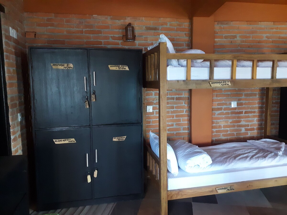 Annapurna base camp:Beautiful Lakeview hostel room