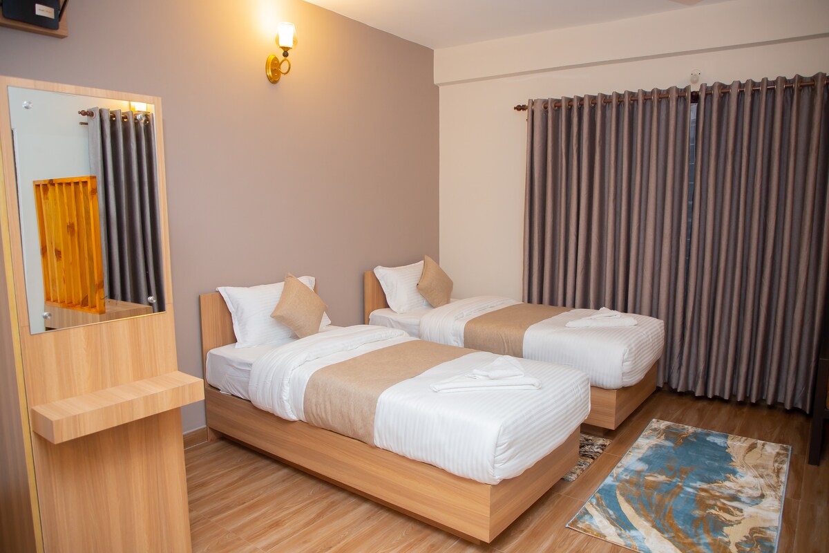 Deluxe Twin Bed Studio Apartment at Lakeside