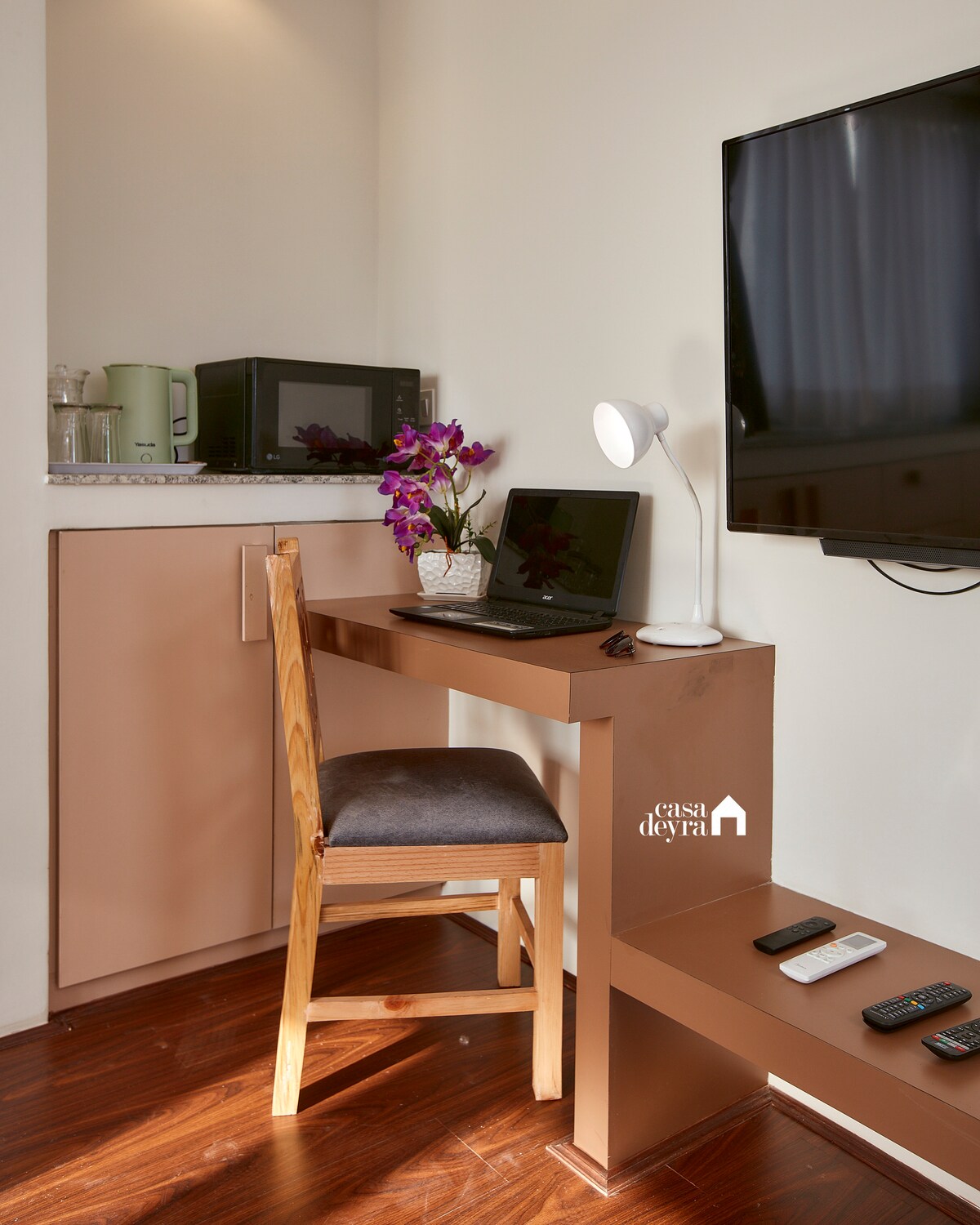 Garden Escape Studio Penthouse — photo