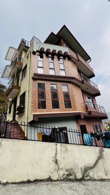 Chomolungma Paribesh Trimarg — photo