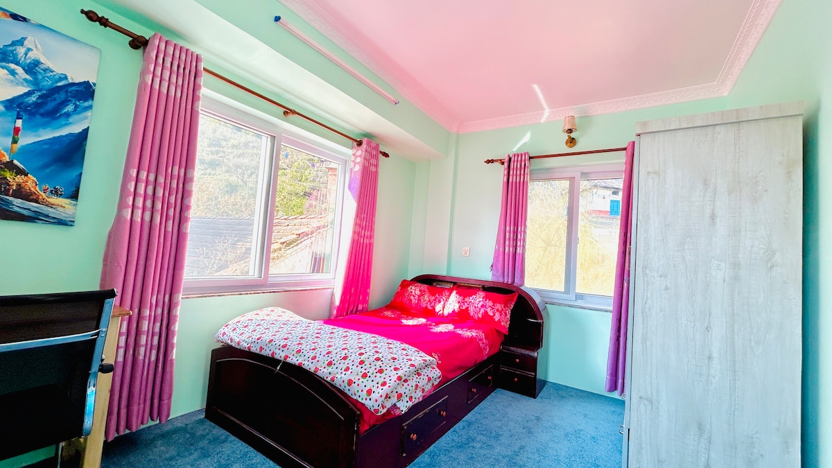 Peaceful Private Room in Banepa Height with Wi-fi.