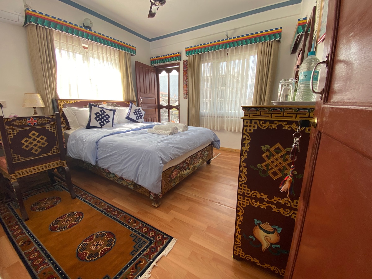 Experience Unique Tibetan Room