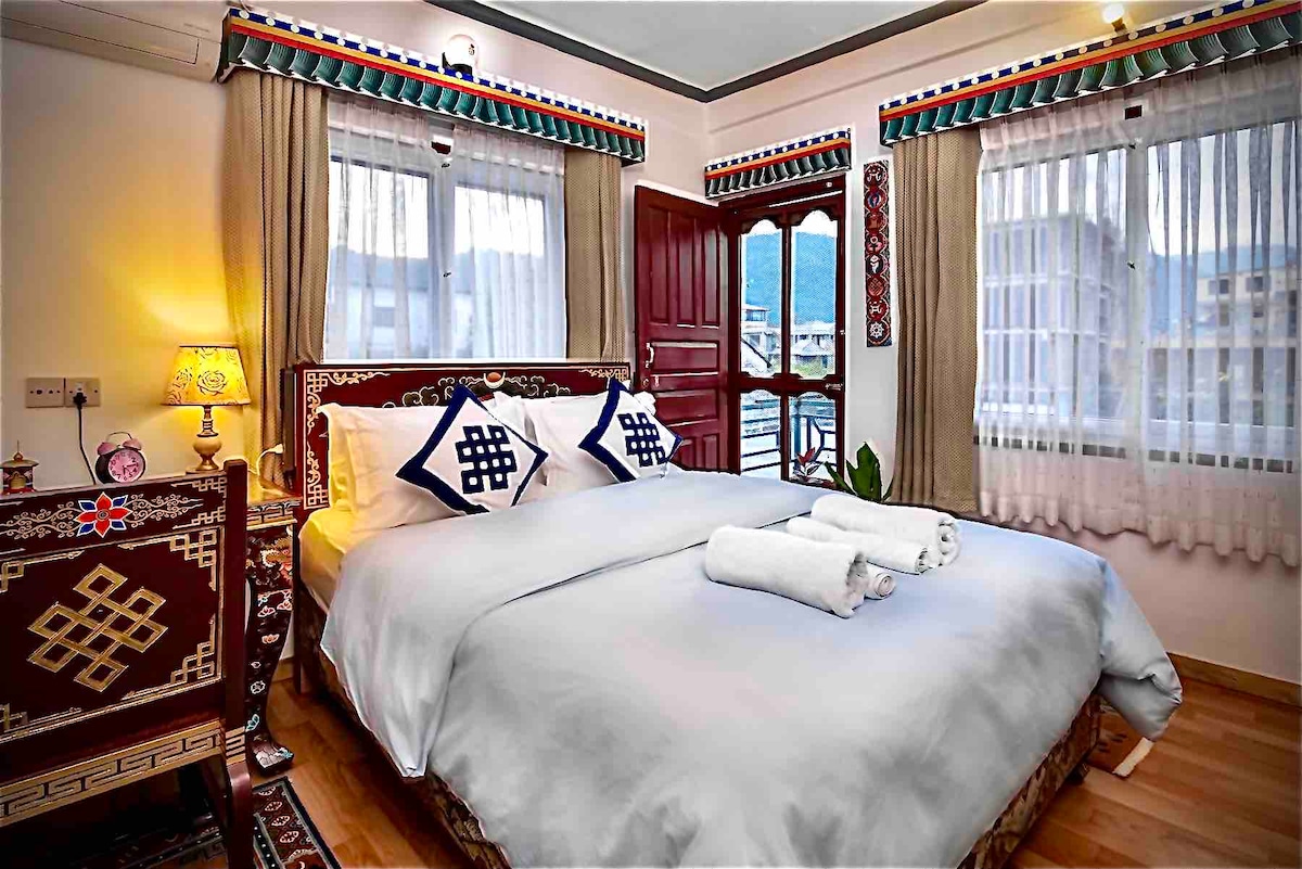 Experience Unique Tibetan Room — photo