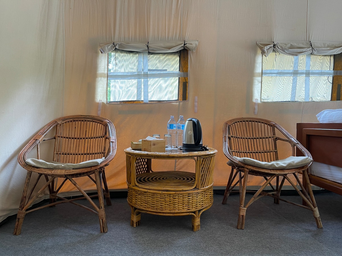 Glampin By Tharu Garden — photo