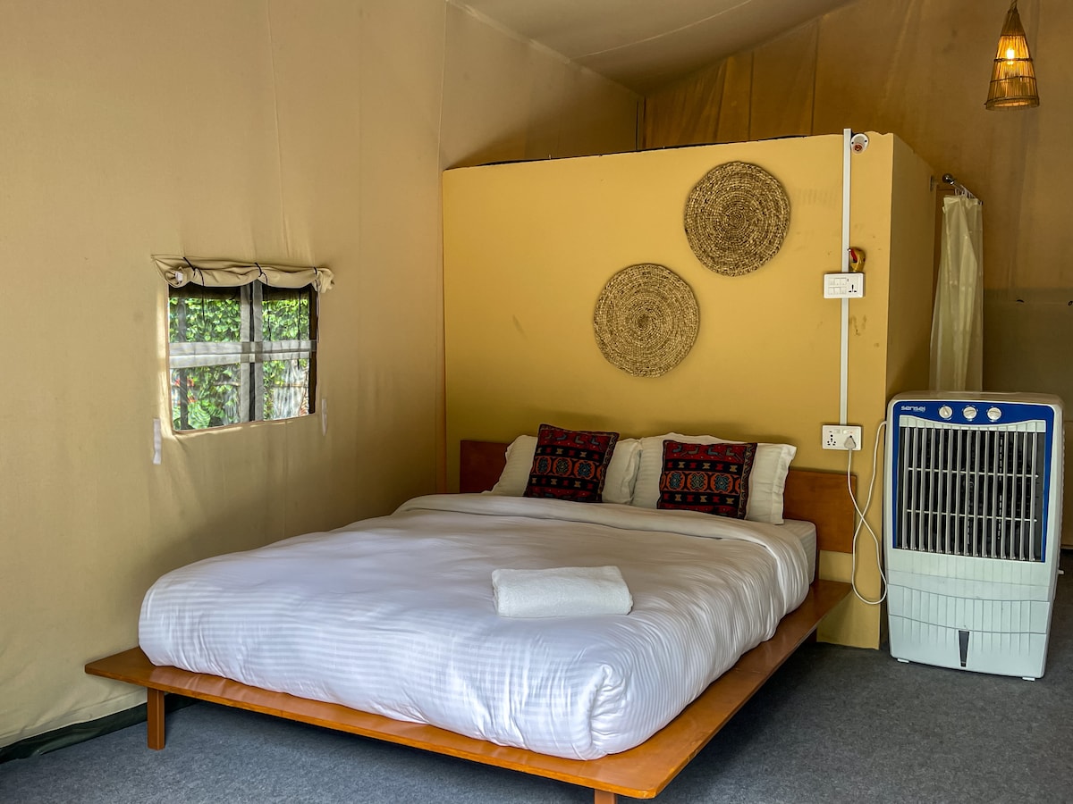 Glampin By Tharu Garden — photo