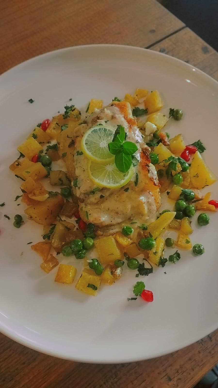 Mountain Pepper Palate: Bed, Movie & Breakfast