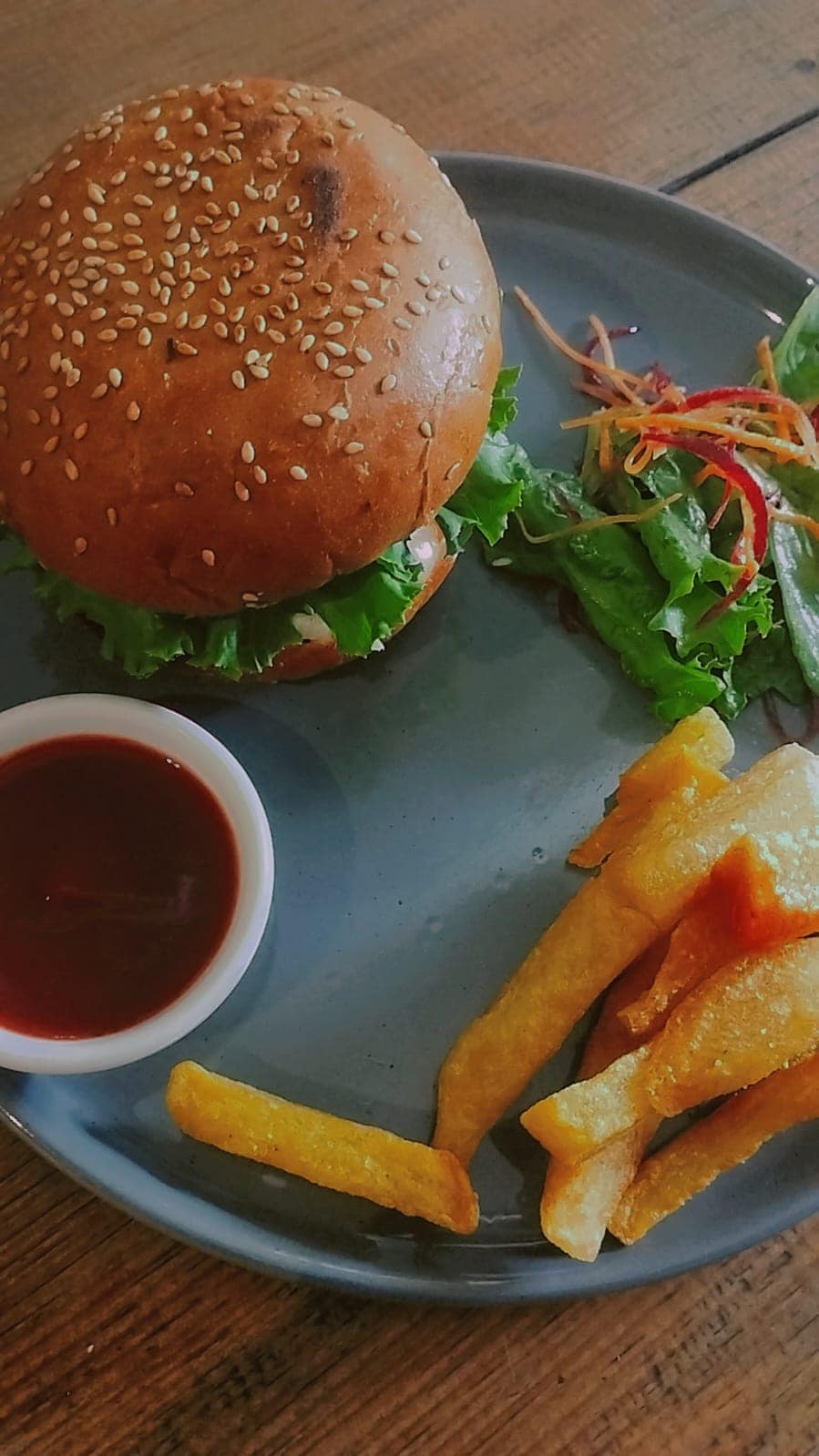 Mountain Pepper Palate: Bed, Movie & Breakfast — photo