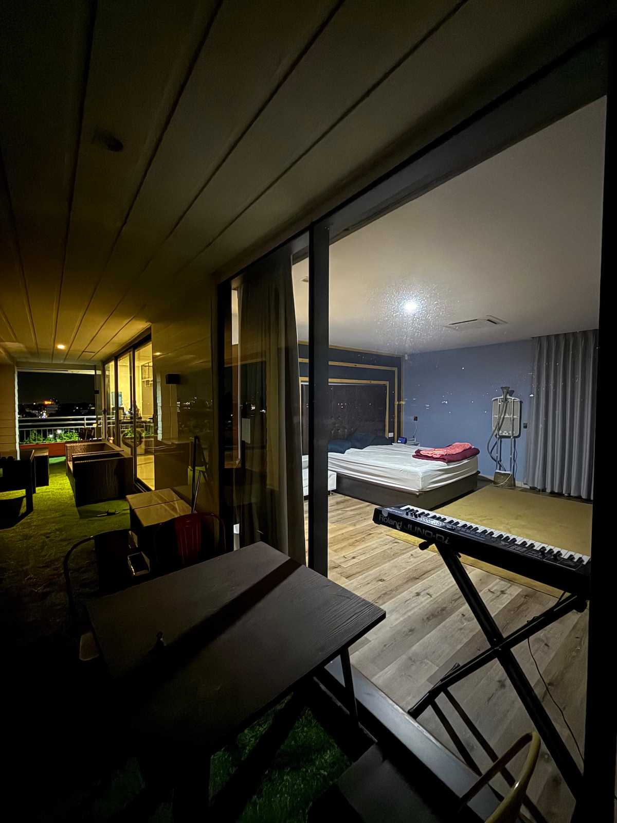 Luxury Penthouse for Stay | Mountain - City View — photo