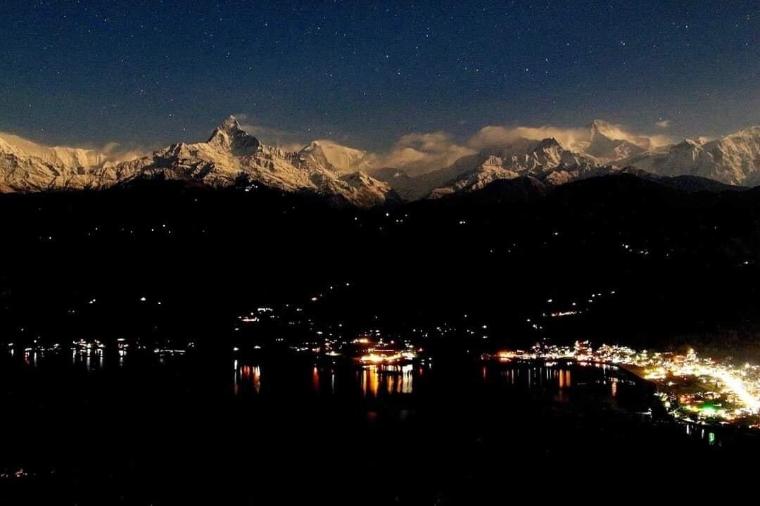 Private room with attached bathroom — photo