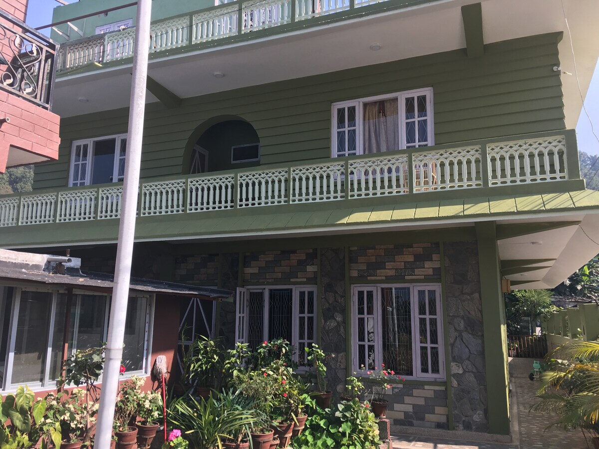 New Hotel Castle / Deluxe Queen Room, Balcony — photo