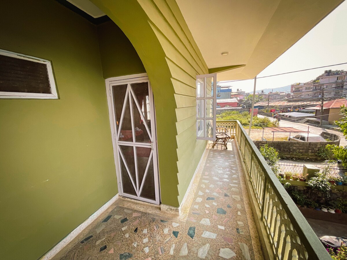 New Hotel Castle / Deluxe Queen Room, Balcony — photo