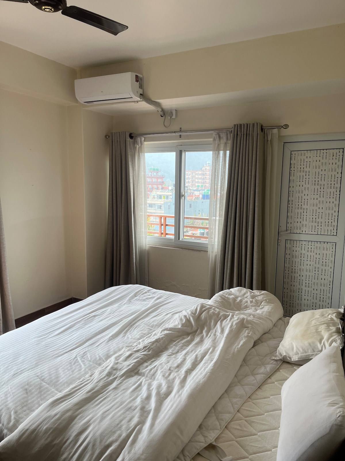 2BHK full furnished apartment near lakeside — photo