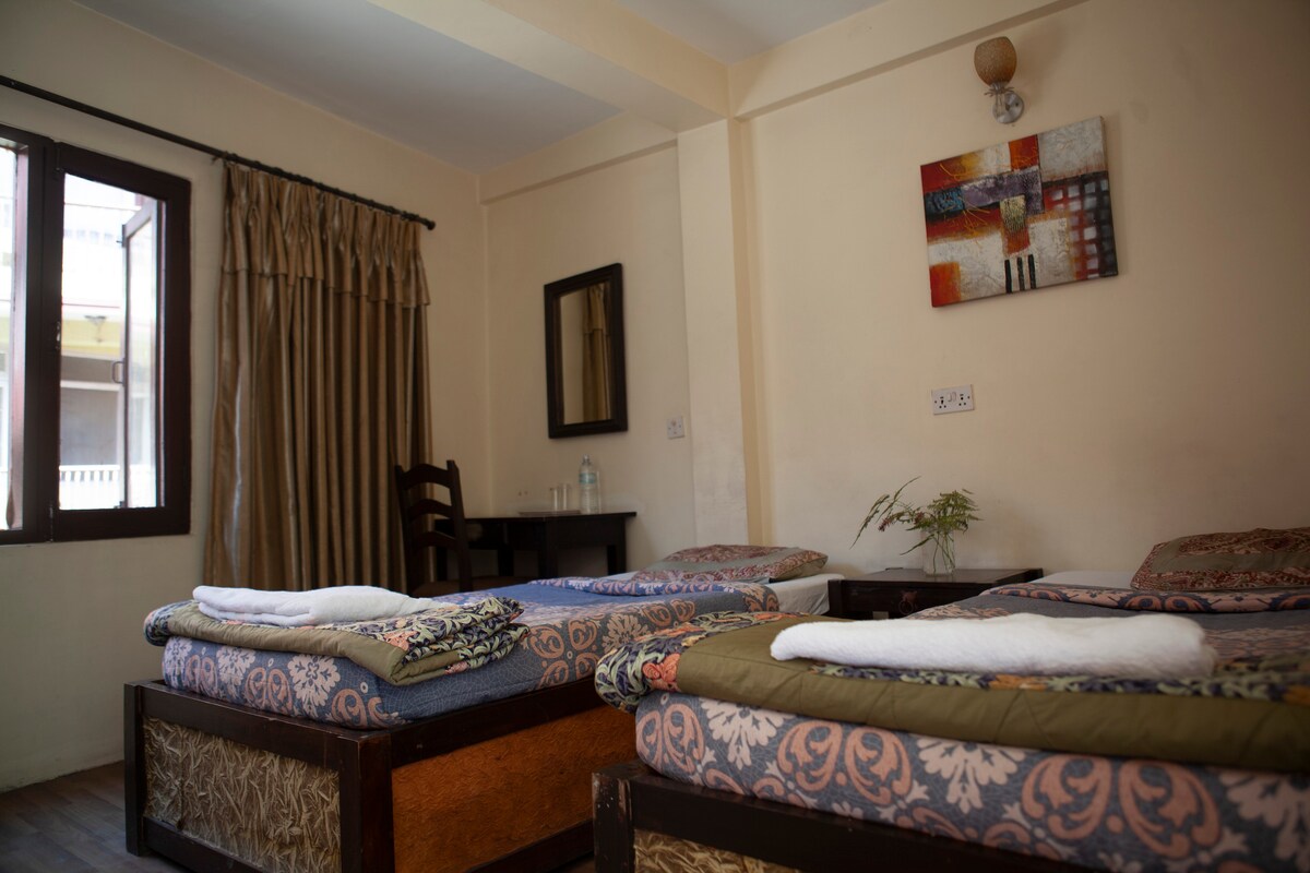 Urban Twin Standard — photo