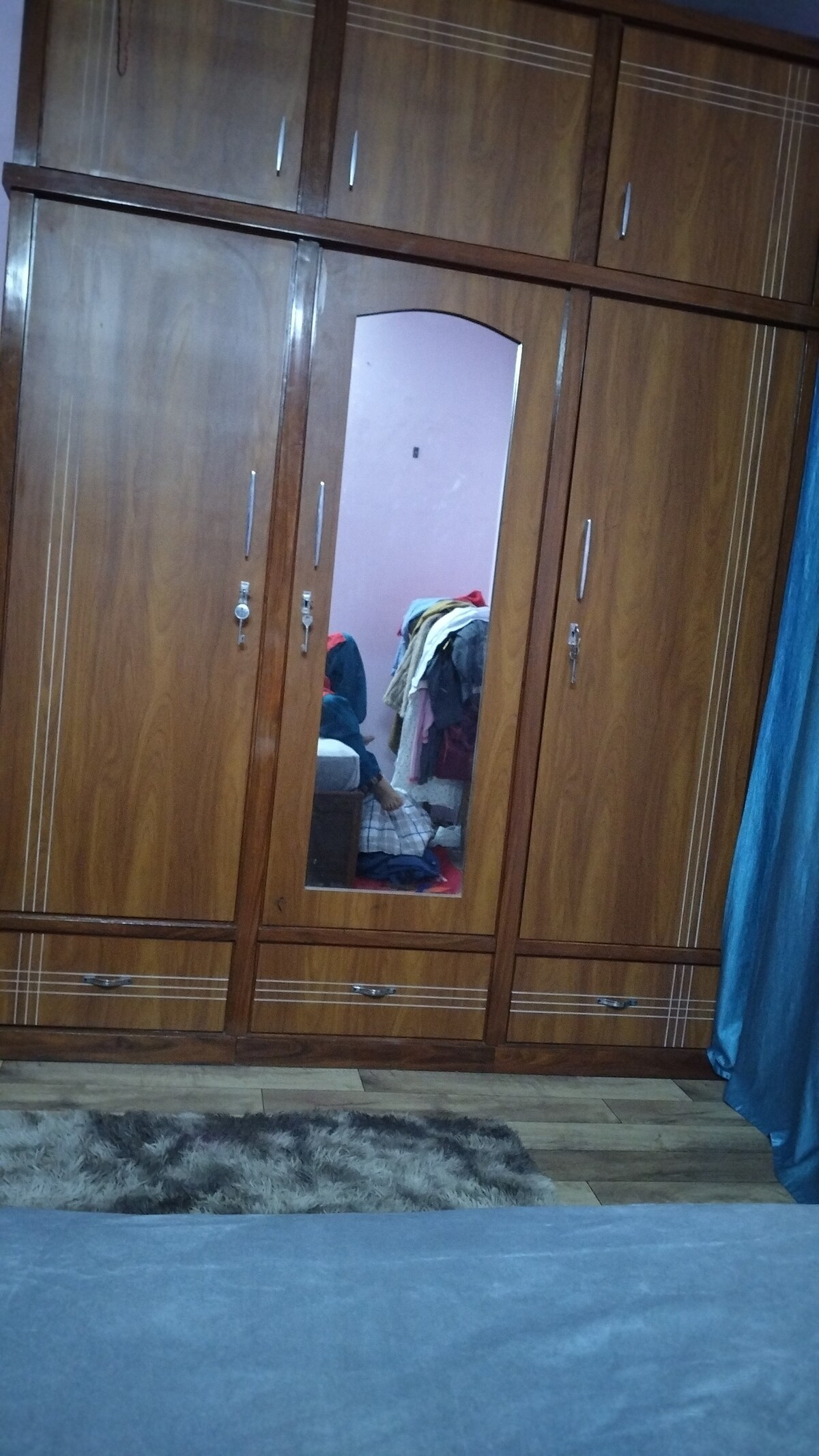 neat clean with classic type — photo