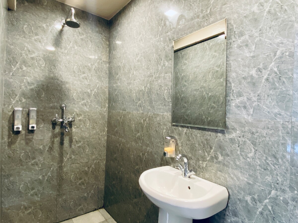 Couple Deluxe Room- Pala Hotel with breakfast — photo