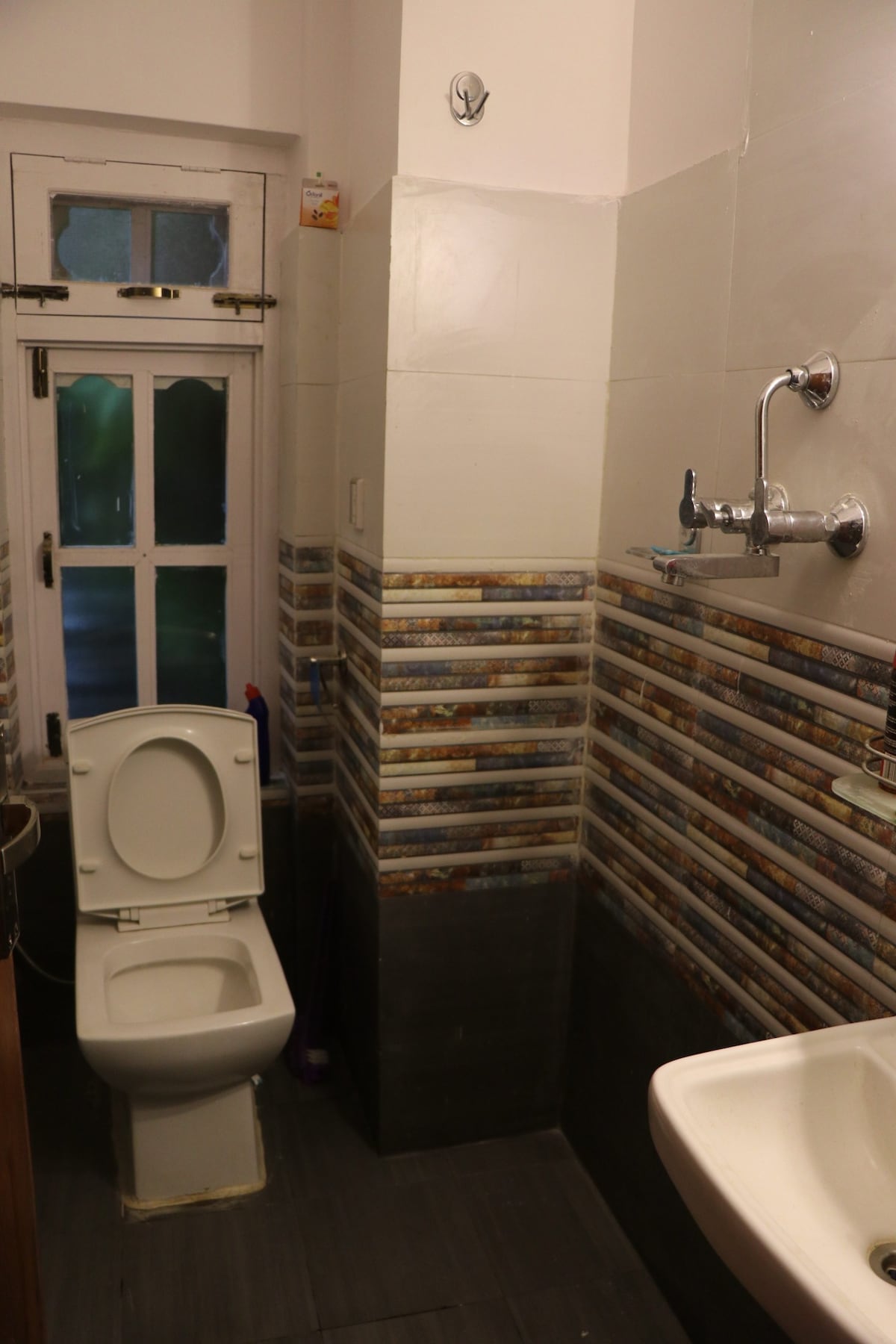 Books and Bed — photo