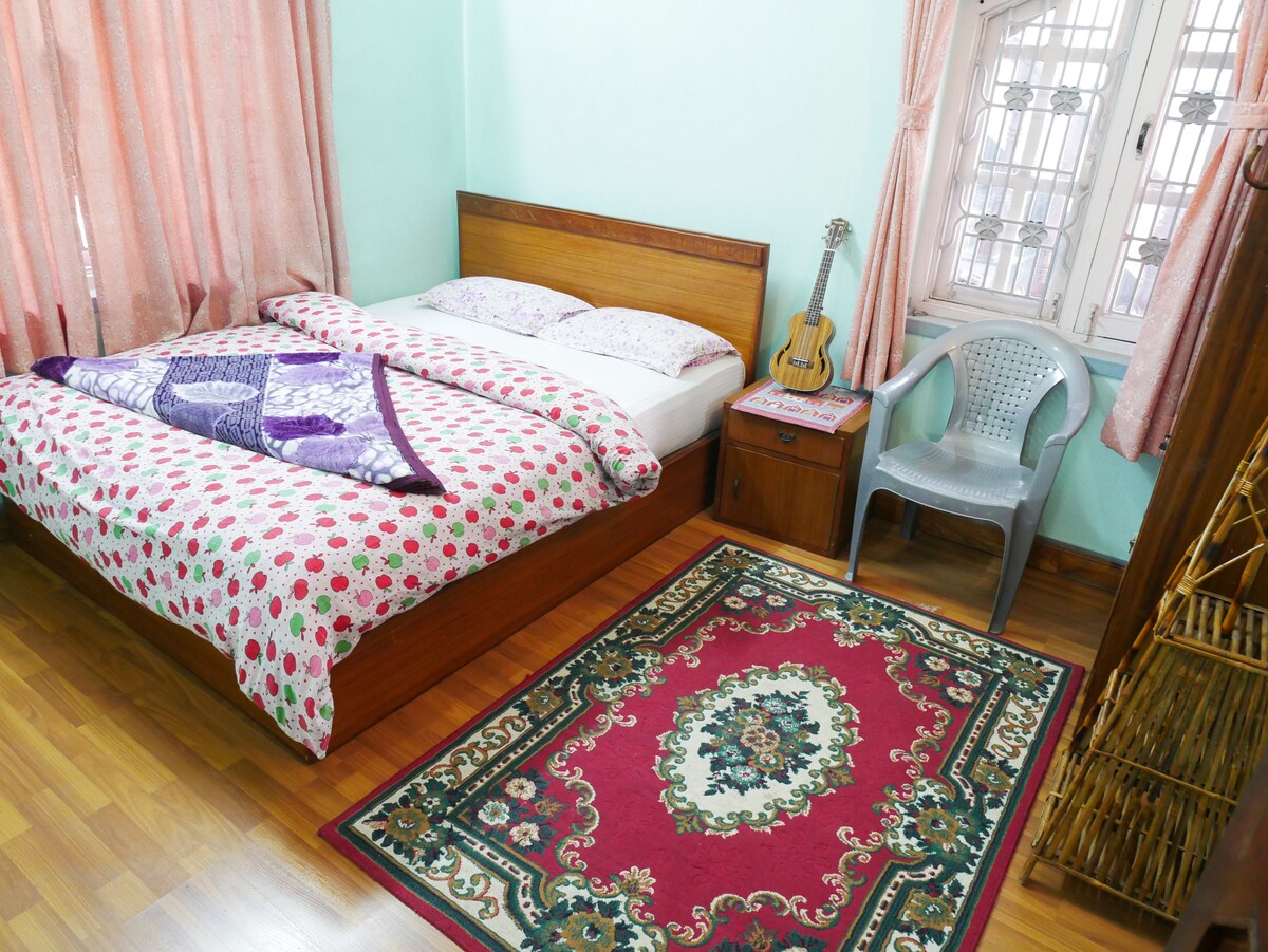 Service Apartment,2 bedroom,a sitting room,Kitchen — photo