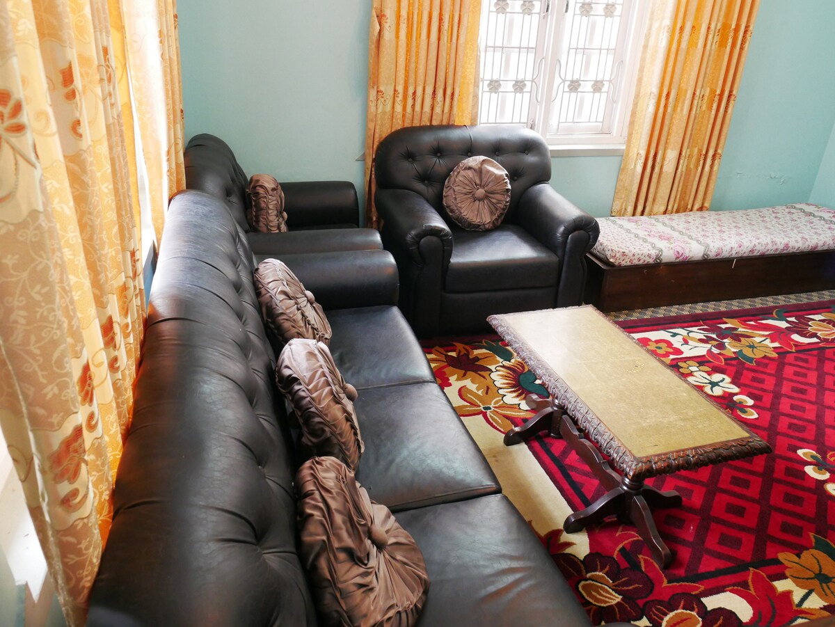 Service Apartment,2 bedroom,a sitting room,Kitchen — photo