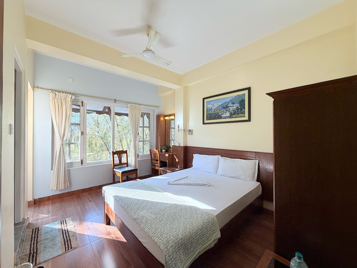 Budget Room w/ Balcony Near Lakeside Pokhara