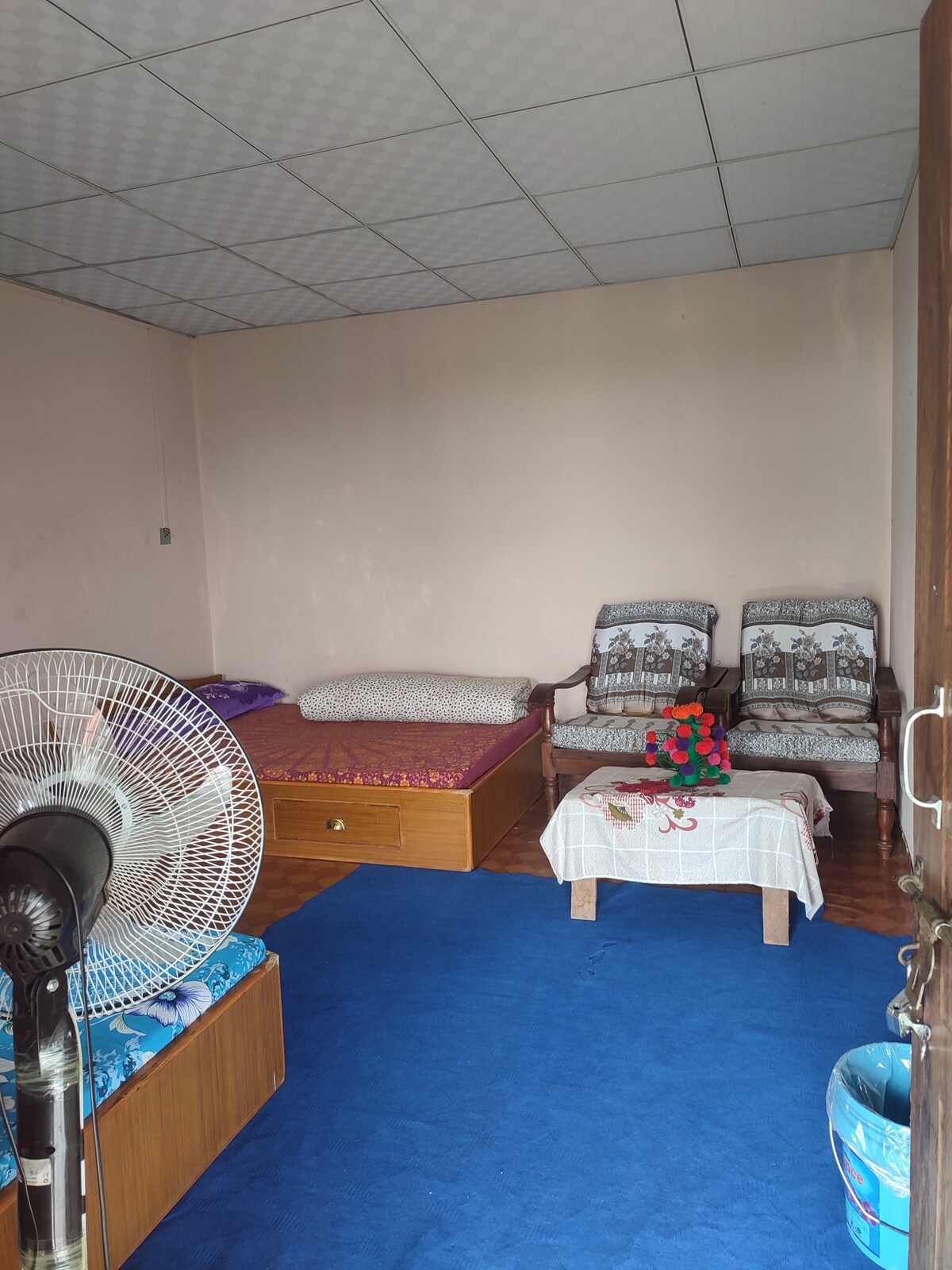 lake view home stay — photo