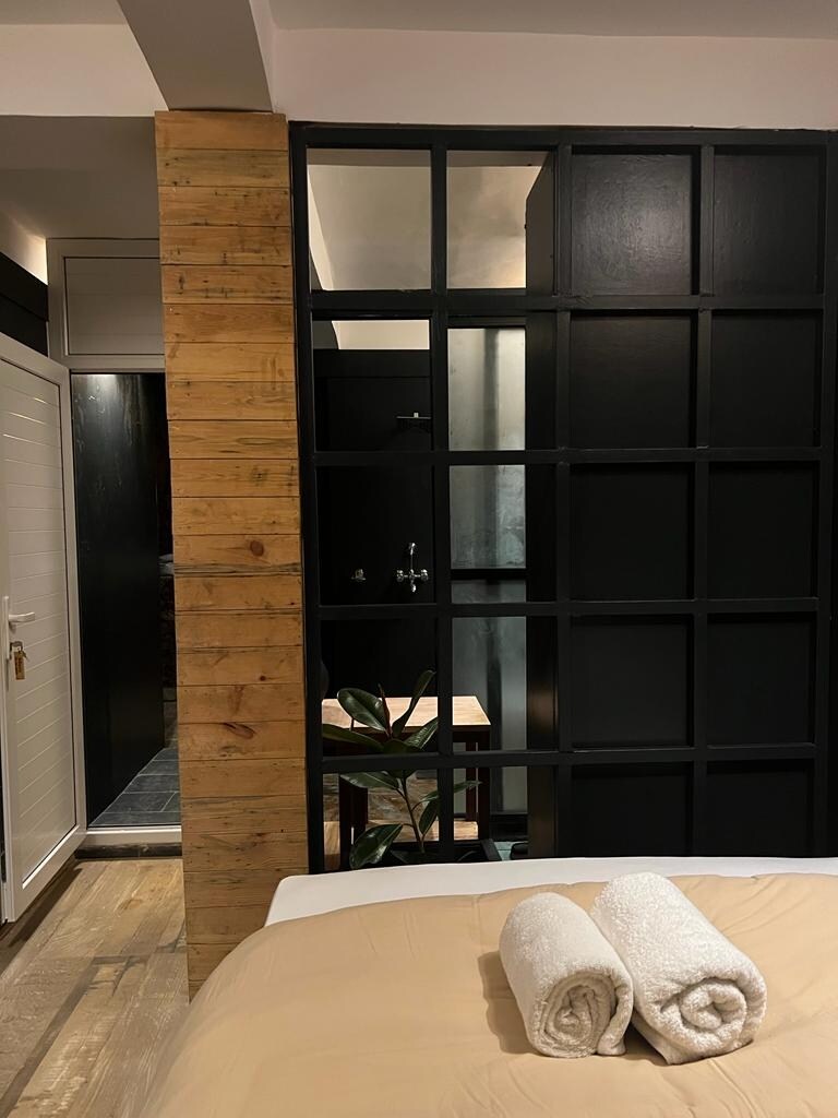 Lake View Room (MARS) — photo