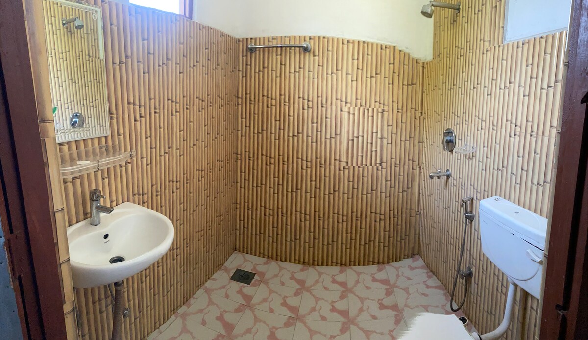 Sauraha Home Corner Inn — photo