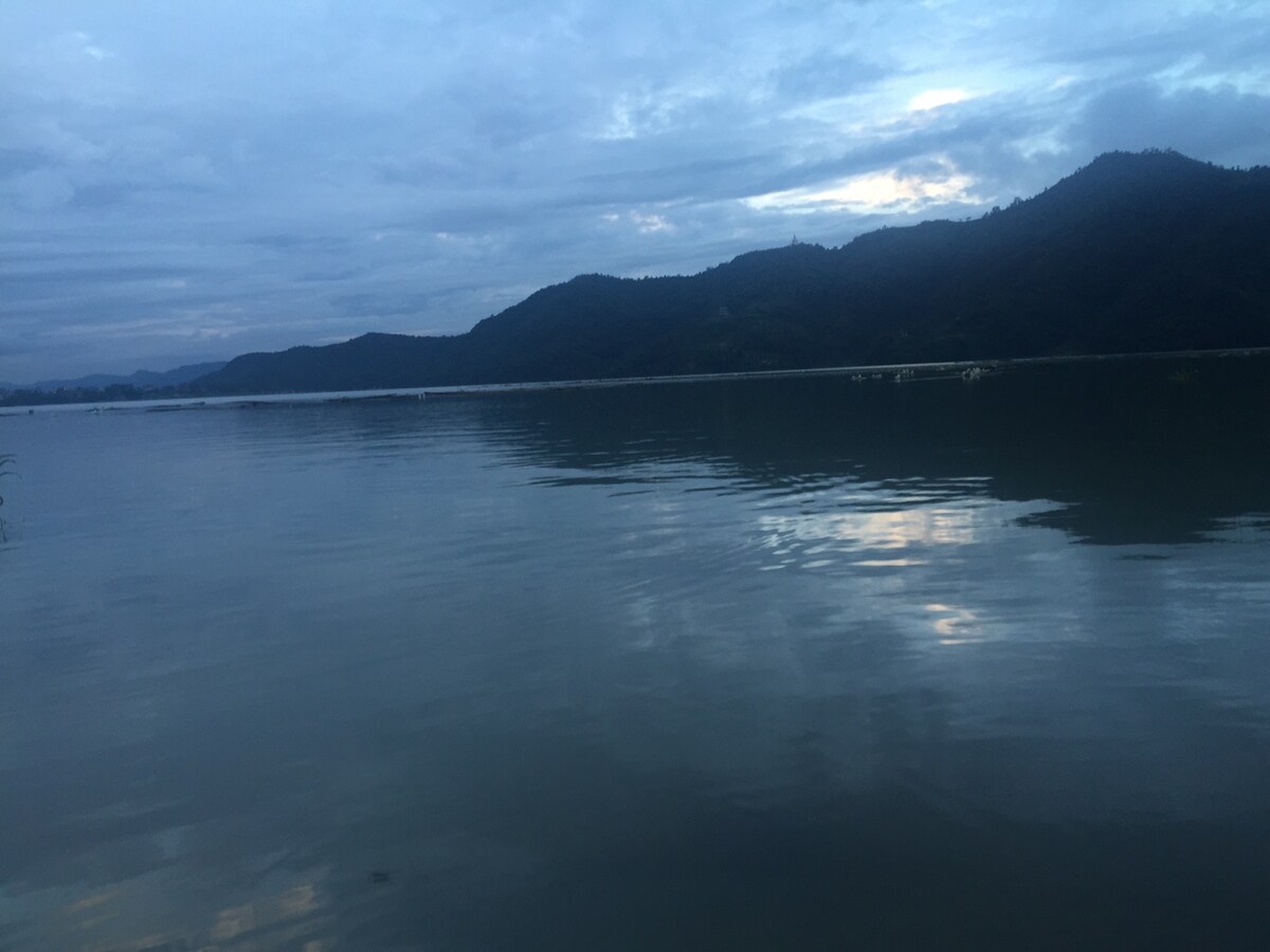 Luxury Room at Mount View Pokhara — photo