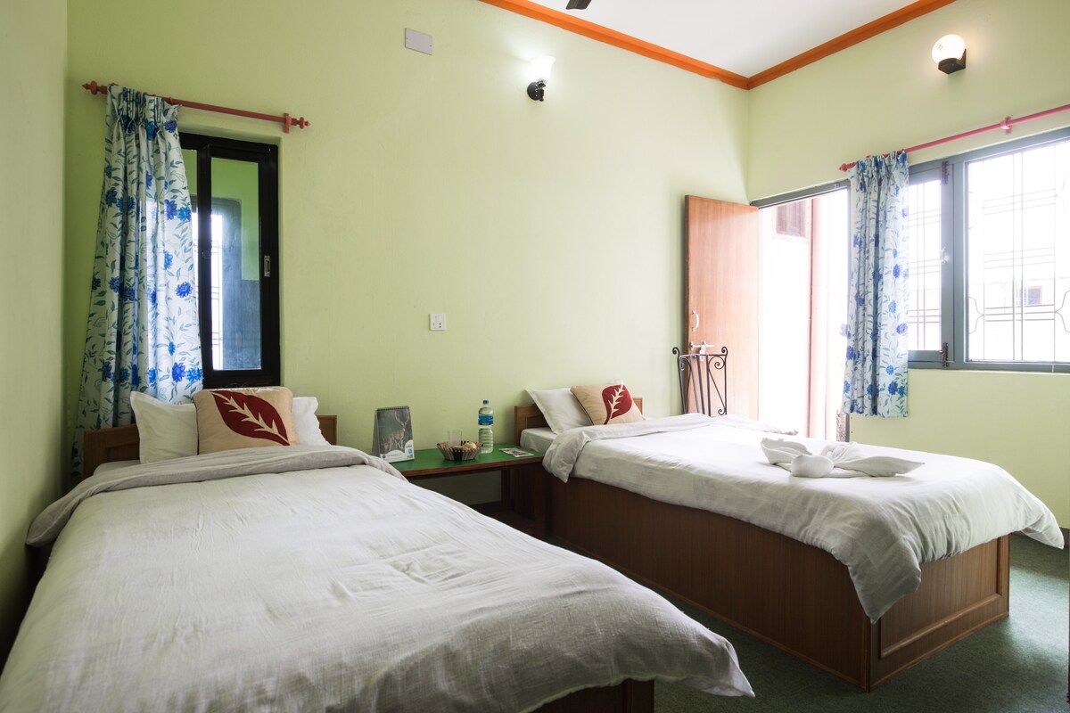 Cosy room at Bishnu Homestay