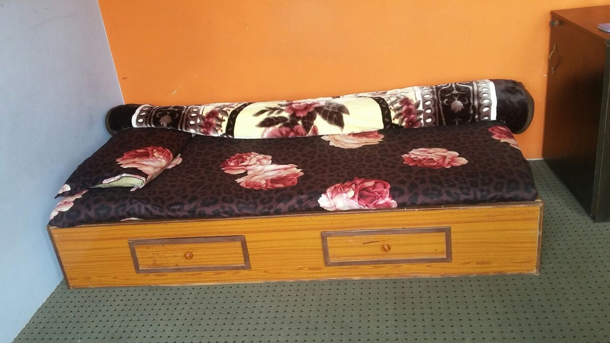 View point for kathmandu valley and mountain views — photo