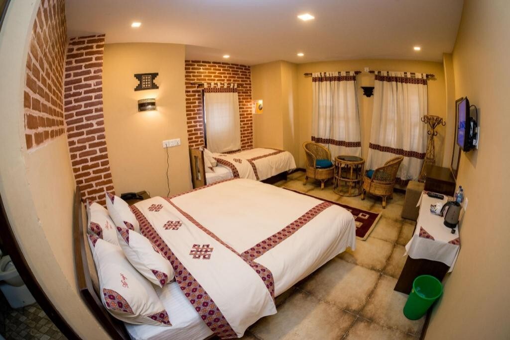 deluxe family room — photo