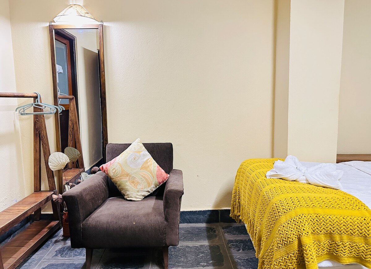 Hotel Darwin near thamel twin room  rooftop garden — photo