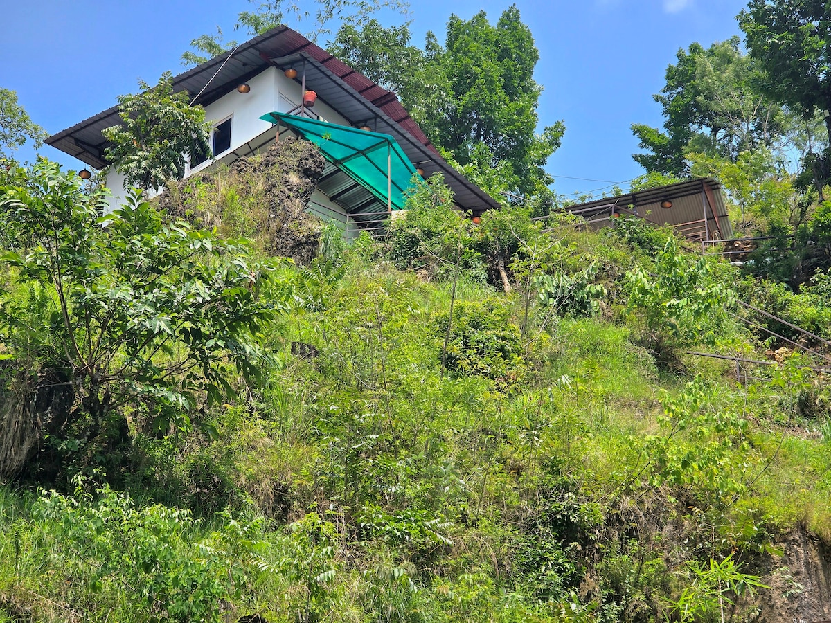 Private Peaceful Villa w/ Private Cave & Lakeview — photo