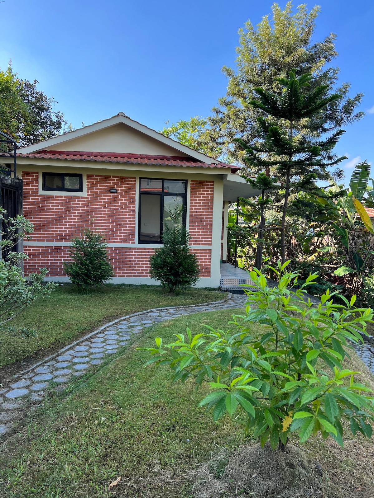 Avocado Accommodations- Premium One BR Cottage