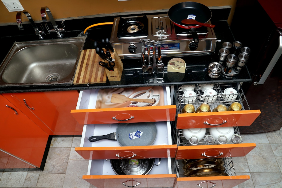 Serviced and fully furnished apartment — photo