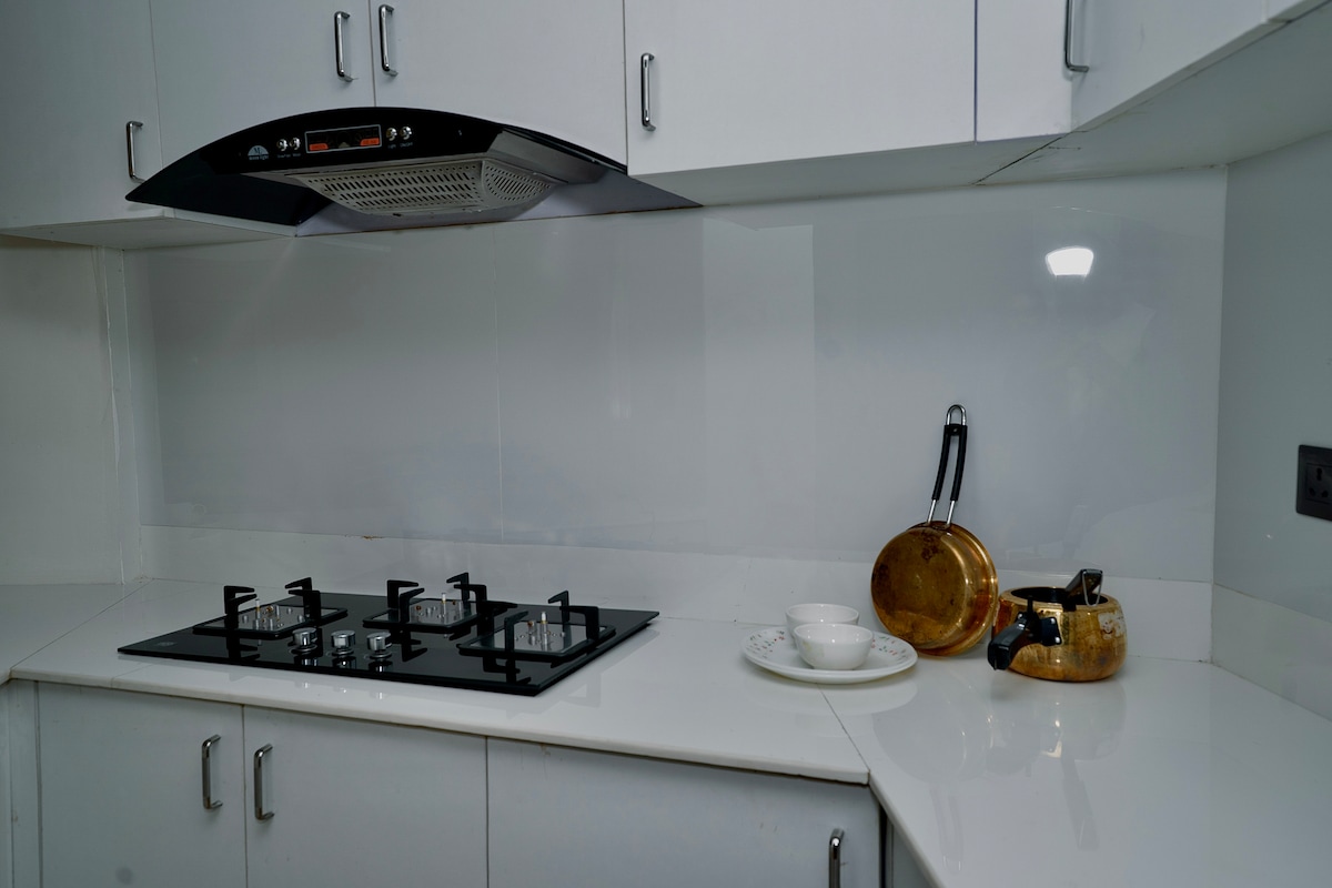 Cozy apartment in short distance to KTM airport — photo