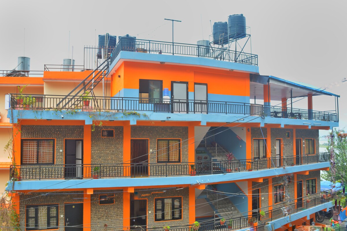 HOTEL DIRECTION POKHARA — photo