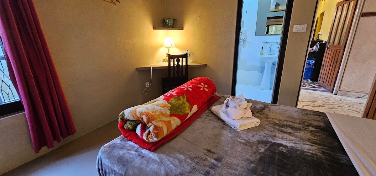 New Hotel Castle / Twin Room — photo