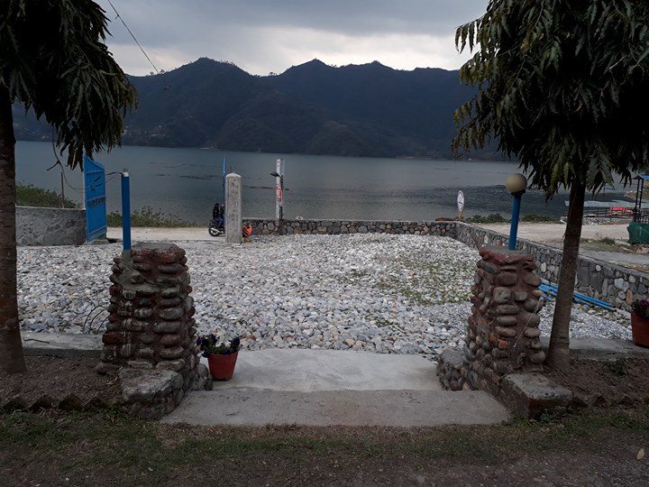 "Paradise Guest House"located in khapaudi lakeside