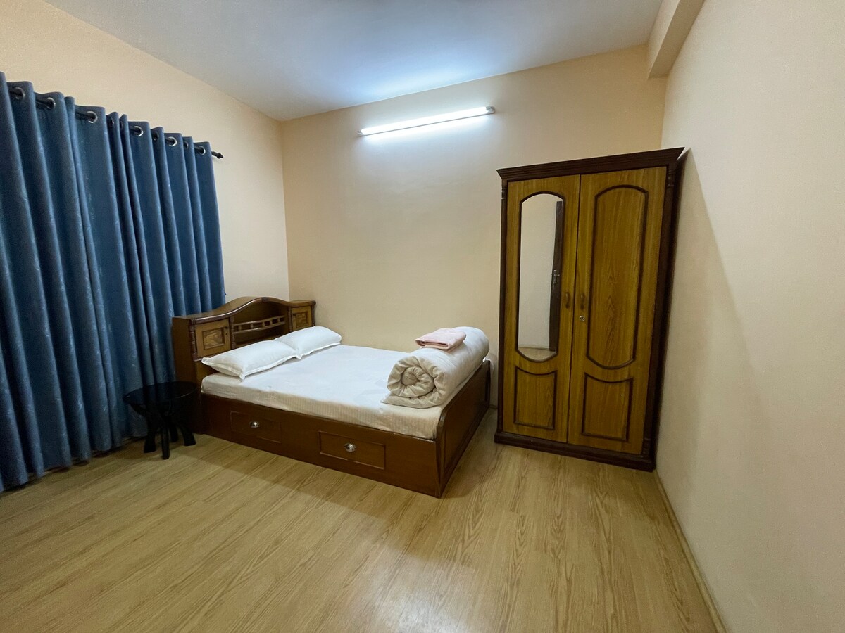 Khatri Niwas
$11 for Single,$14 for couple. — photo