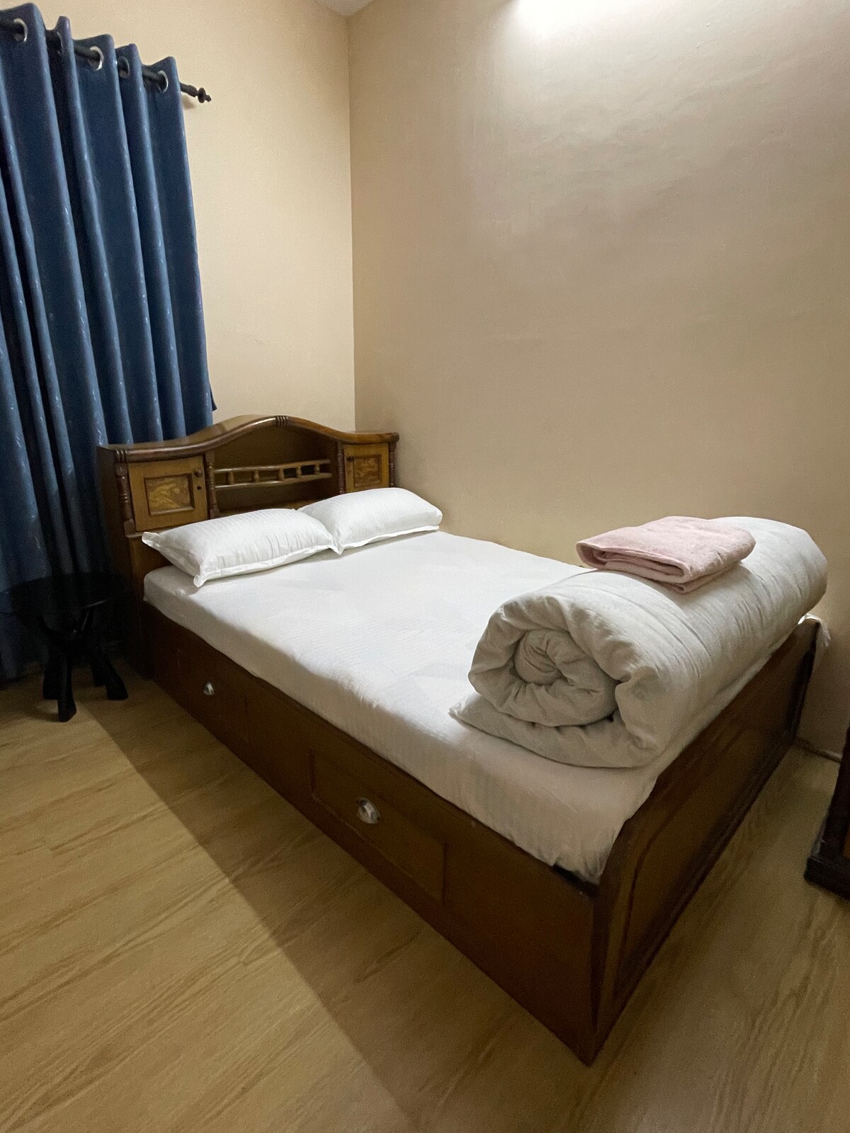 Khatri Niwas
$11 for Single,$14 for couple. — photo